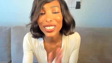 Snapshot of natassiadreamsxxx chatting on 8, 5, 2026 Natassia Dreams online show from 8, 5, 2026