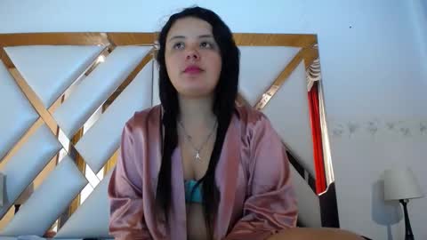 nathaly low online show from 13, 3, 2026