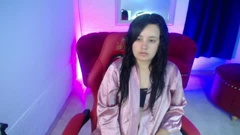 Snapshot of nathaly_low chatting on 9, 6, 2026 nathaly low online show from 9, 6, 2026