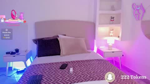 NATHALY  online show from 1, 10, 2025