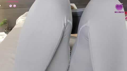 nathalyrae41 online show from 5, 1, 2026