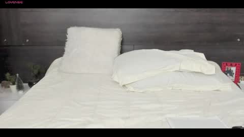 nathalyrae41 online show from 8, 4, 2026