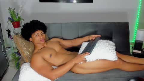 Snapshot of nathan_sexy247 chatting on 9, 10, 2025 Nathan online show from 9, 10, 2025