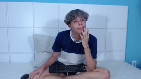 Snapshot of nathanbell1 chatting on 11, 9, 2025 nathanbell1 online show from 11, 9, 2025