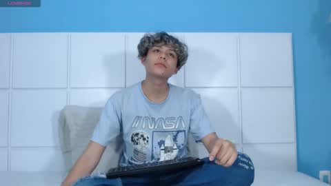 Snapshot of nathanbell1 chatting on 18, 9, 2025 nathanbell1 online show from 18, 9, 2025