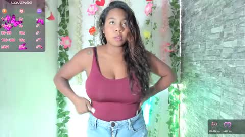 Snapshot of nathasha_jhonsom_ chatting on 2, 10, 2025 Naty online show from 2, 10, 2025