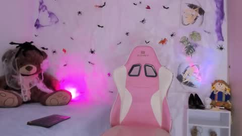 nathy_rosales online show from 15, 10, 2025