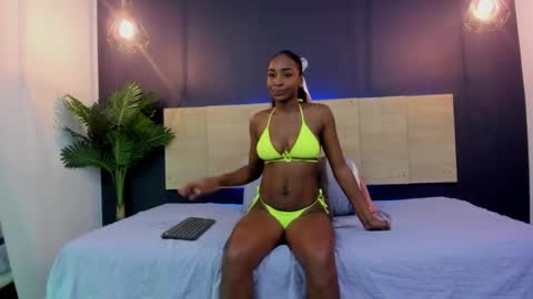 nathy_ross online show from 28, 2, 2025