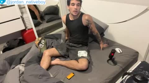 Snapshot of native_boy2 chatting on 19, 5, 2026 native_boy2 online show from 19, 5, 2026