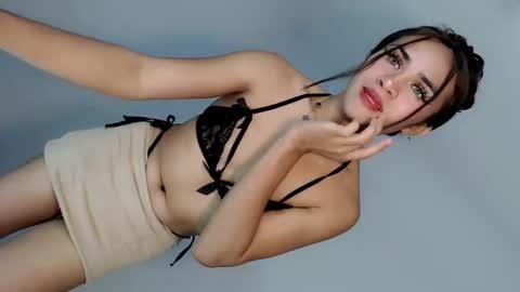 Nathalie smith online show from 18, 4, 2026