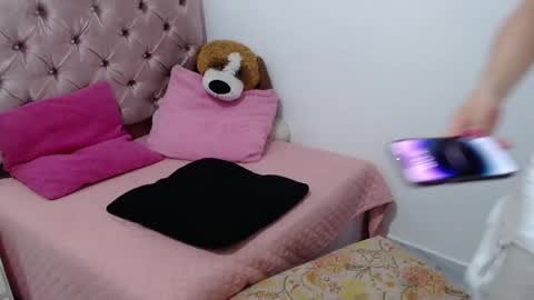 Snapshot of naturally_mature chatting on 25, 12, 2024 Sammy online show from 25, 12, 2024