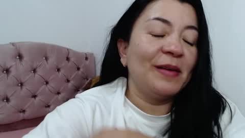 Snapshot of naturally_mature chatting on 6, 1, 2025 Sammy online show from 6, 1, 2025