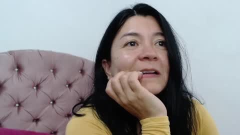 Snapshot of naturally_mature chatting on 2, 2, 2025 Sammy online show from 2, 2, 2025