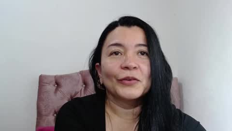 Snapshot of naturally_mature chatting on 4, 12, 2025 Sammy online show from 4, 12, 2025