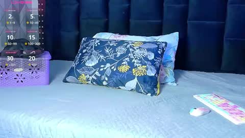 Gwen  online show from 16, 6, 2026