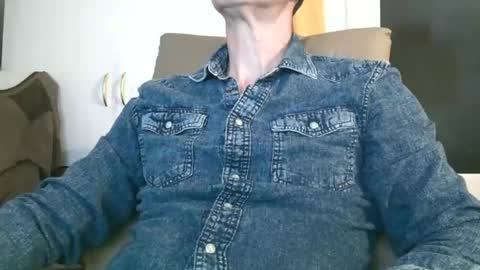 naturista25 online show from 3, 11, 2025