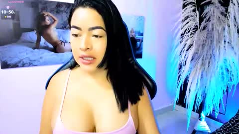 Snapshot of naty_07 chatting on 30, 10, 2025 Natalia online show from 30, 10, 2025