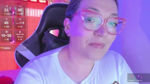 Nataly online show from 2, 2, 2025