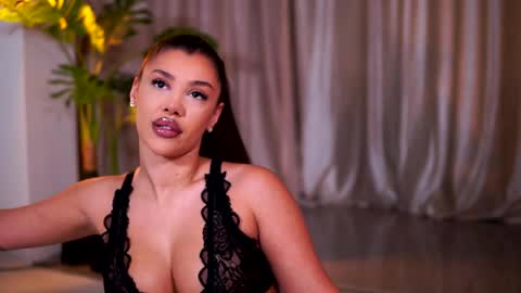Snapshot of natydesiree chatting on 27, 5, 2026 Naty online show from 27, 5, 2026
