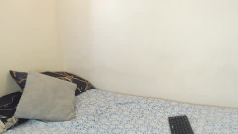 Snapshot of naudiz chatting on 9, 11, 2025 Eimy online show from 9, 11, 2025