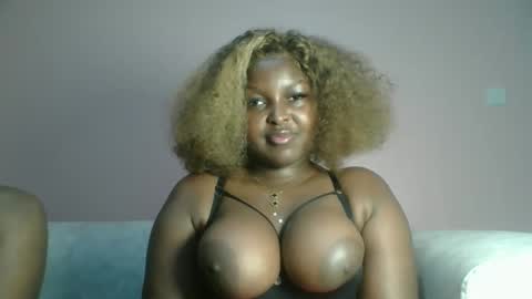 Snapshot of naughti_garlie chatting on 31, 5, 2026 naughti_garlie online show from 31, 5, 2026