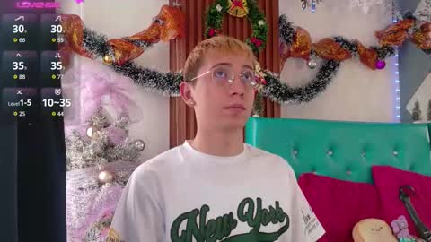 Christopher  Chris online show from 18, 11, 2025