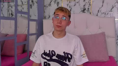 Christopher  Chris online show from 29, 11, 2025