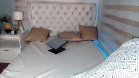 naughty_ashleyxx online show from 3, 2, 2026