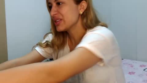 Snapshot of naughty_chic chatting on 22, 2, 2025 Sofia online show from 22, 2, 2025