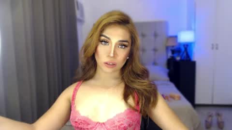 Snapshot of naughty_dreamerxxx chatting on 18, 4, 2026 Queen Jess online show from 18, 4, 2026