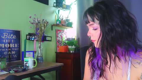 Em  please help me reach 100 thumbs up 3 online show from 28, 9, 2025