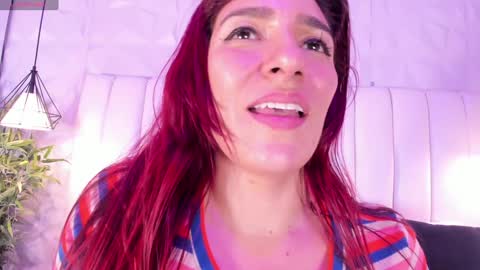 Snapshot of naughty_flower18 chatting on 15, 1, 2025 Flor online show from 15, 1, 2025