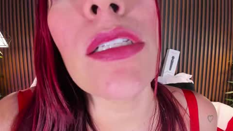 Snapshot of naughty_flower18 chatting on 9, 3, 2025 Flor online show from 9, 3, 2025