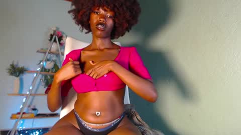 Snapshot of naughty_katrina1 chatting on 4, 3, 2025 naughty_katrina1 online show from 4, 3, 2025