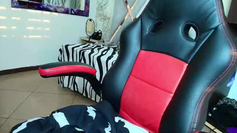 Snapshot of naughty_kittenm chatting on 27, 2, 2026 Kitten online show from 27, 2, 2026