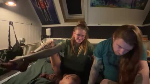 Snapshot of naughty_noisy_neighbors chatting on 12, 10, 2025 Freyja and Baldur online show from 12, 10, 2025