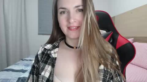 Snapshot of naughty_popa chatting on 29, 9, 2025 Ann online show from 29, 9, 2025