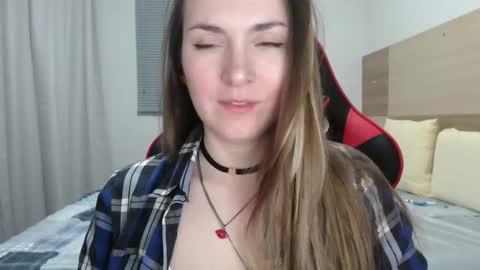 Snapshot of naughty_popa chatting on 13, 10, 2025 Ann online show from 13, 10, 2025