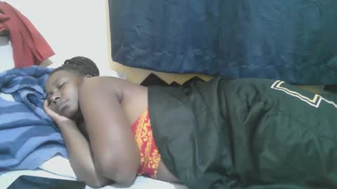 Snapshot of naughty_slender2 chatting on 18, 9, 2025 jn online show from 18, 9, 2025