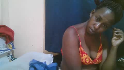 Snapshot of naughty_slender2 chatting on 21, 9, 2025 jn online show from 21, 9, 2025