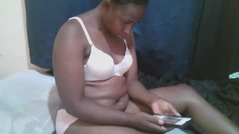 Snapshot of naughty_slender2 chatting on 22, 9, 2025 jn online show from 22, 9, 2025