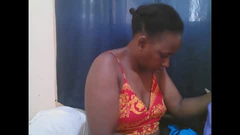 Snapshot of naughty_slender2 chatting on 23, 10, 2025 jn online show from 23, 10, 2025