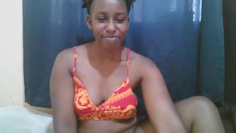 Snapshot of naughty_slender2 chatting on 28, 11, 2025 jn online show from 28, 11, 2025