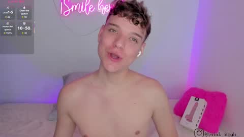 Snapshot of naughty_twink_ chatting on 18, 6, 2026 Noah online show from 18, 6, 2026