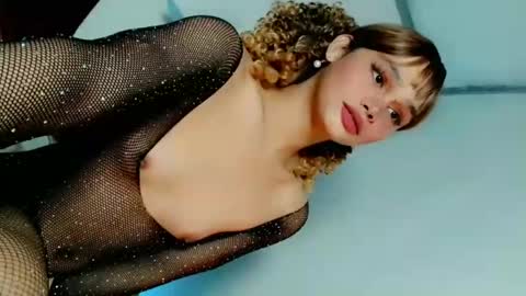 Snapshot of naughtybella_ chatting on 14, 12, 2024 bella online show from 14, 12, 2024