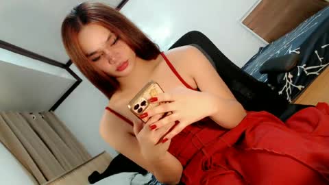 Snapshot of naughtybella_ chatting on 27, 6, 2026 bella online show from 27, 6, 2026