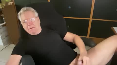 naughtydaddyla online show from 13, 11, 2025