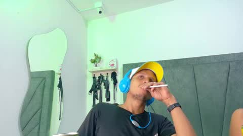 naughtyfusion_os online show from 25, 5, 2026