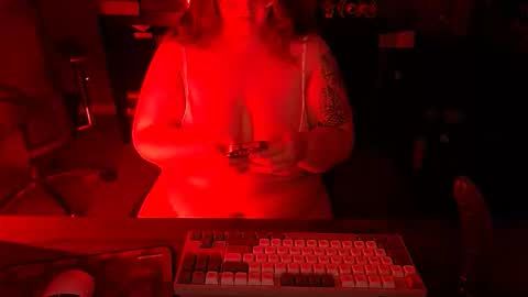 Snapshot of naughtygoddessk chatting on 6, 5, 2026 Naughty Goddess online show from 6, 5, 2026