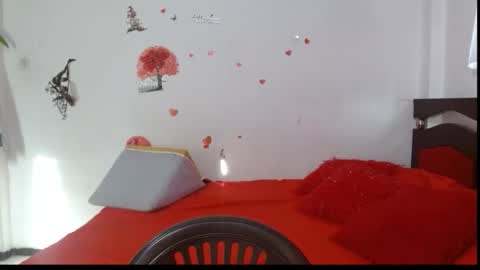 Snapshot of naughtygoddesss chatting on 26, 10, 2025 naughtygoddesss online show from 26, 10, 2025